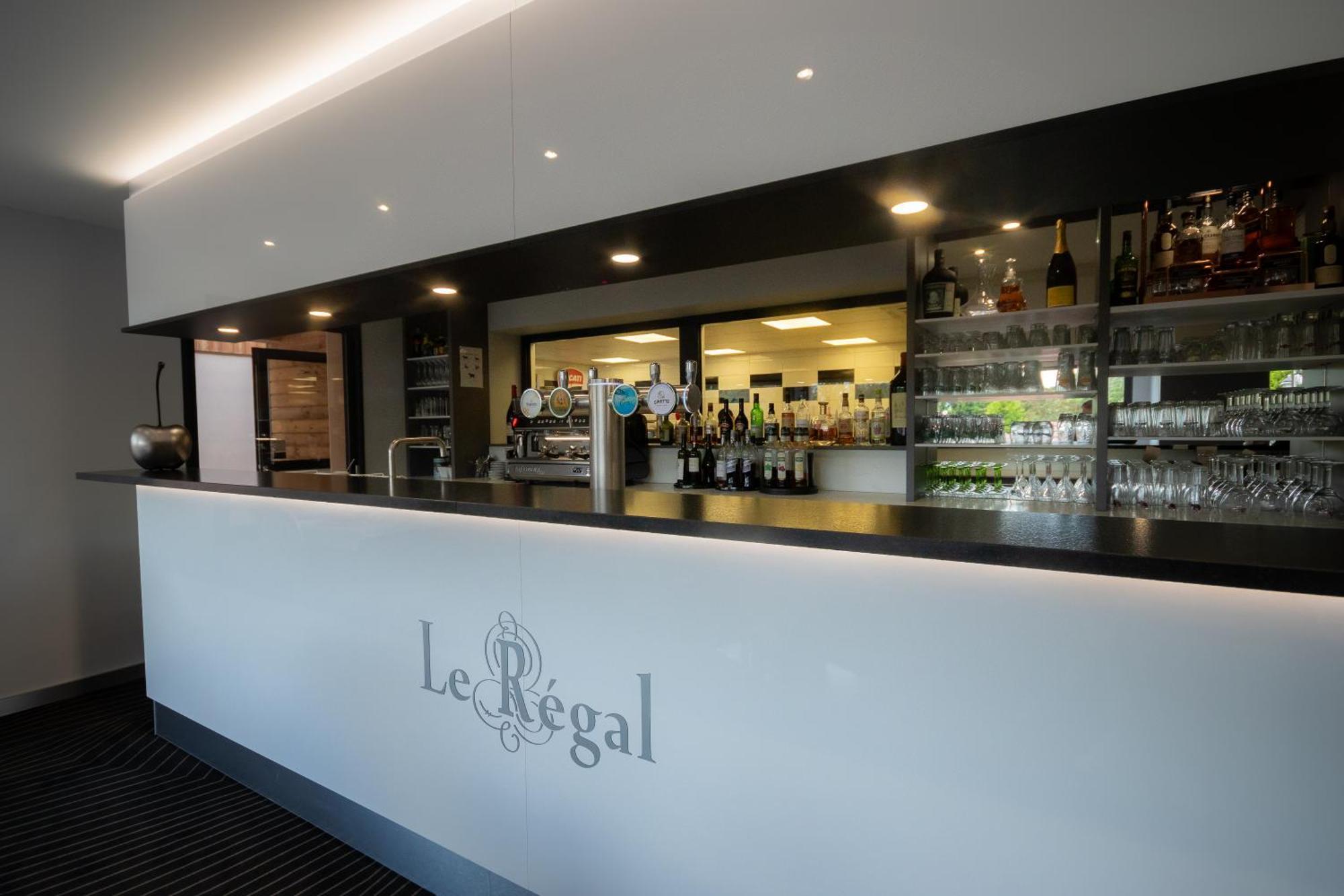 Logis Hotel Le Regal & Spa Saint-Die-des-Vosges Екстериор снимка