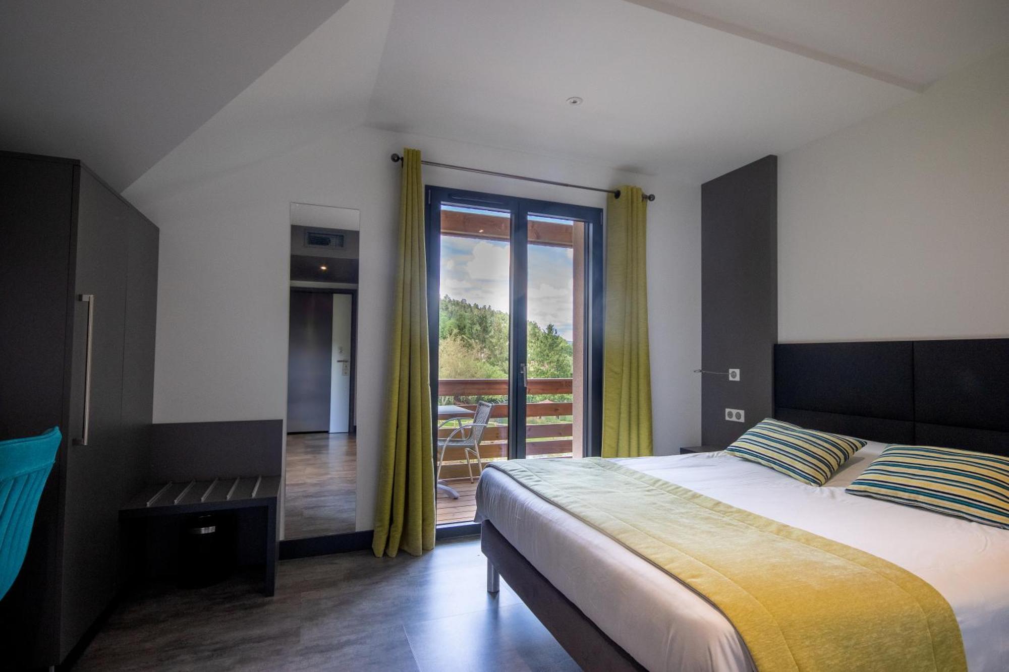 Logis Hotel Le Regal & Spa Saint-Die-des-Vosges Екстериор снимка