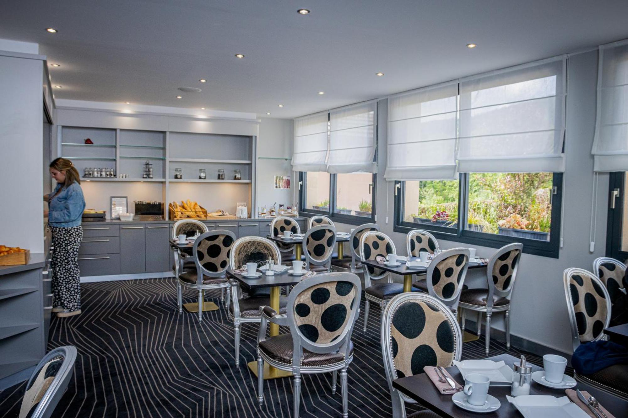 Logis Hotel Le Regal & Spa Saint-Die-des-Vosges Екстериор снимка