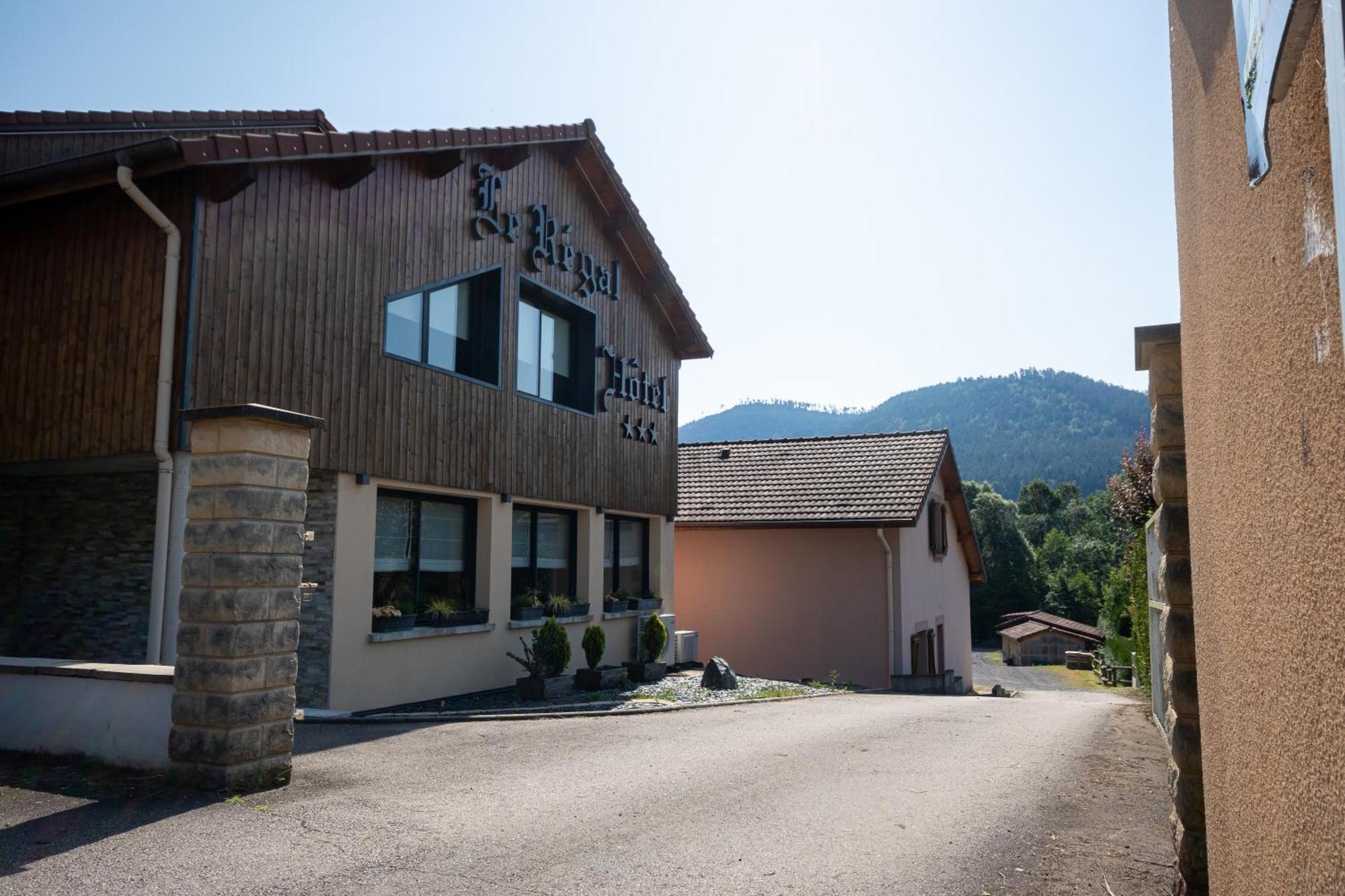 Logis Hotel Le Regal & Spa Saint-Die-des-Vosges Екстериор снимка